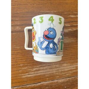Vintage Muppets Sesame Street Plastic Counting a Dozen Eggs Cup Mug by Peter Pan